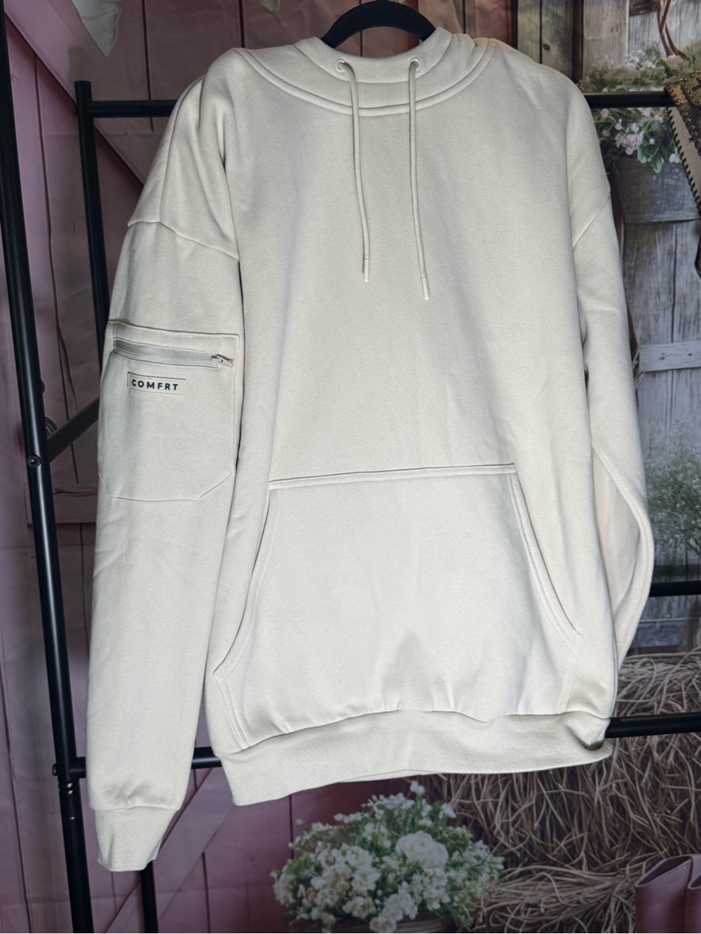 Comfort Men’s Pullover Hoodie - Cream Size Small